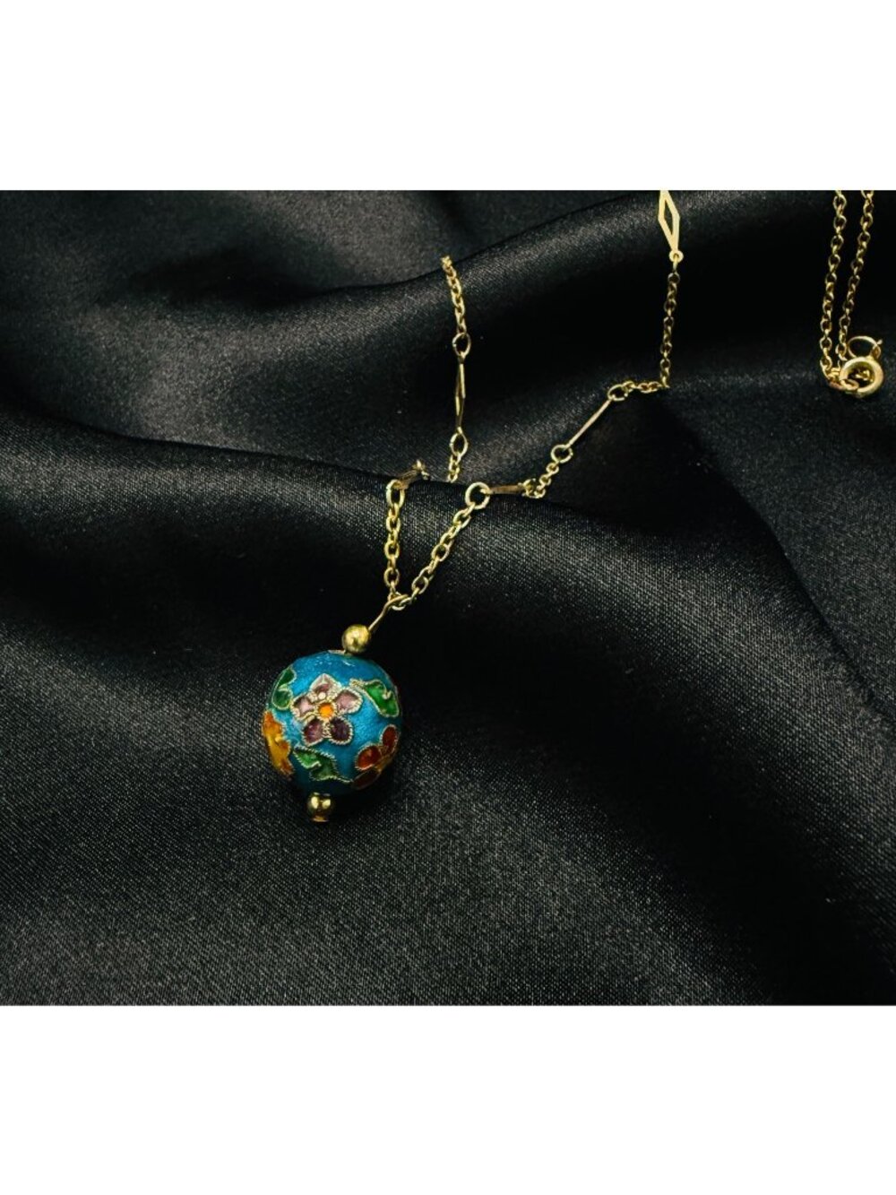 Vintage 1960s-1970s Cloisonné Pendant Necklace With Gold-Tone Chain